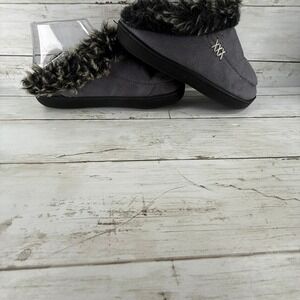 NewDenber Womens Grey Faux Suede Slippers Faux Fur Lined House Shoes Slip On